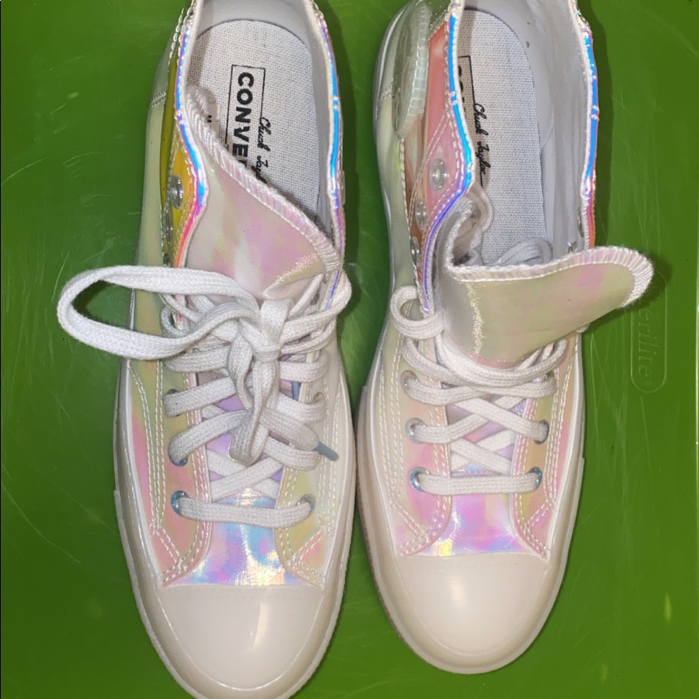 Chuck Taylor’s(LIMITED EDITION)